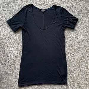 Aritzia Babaton black fitted top